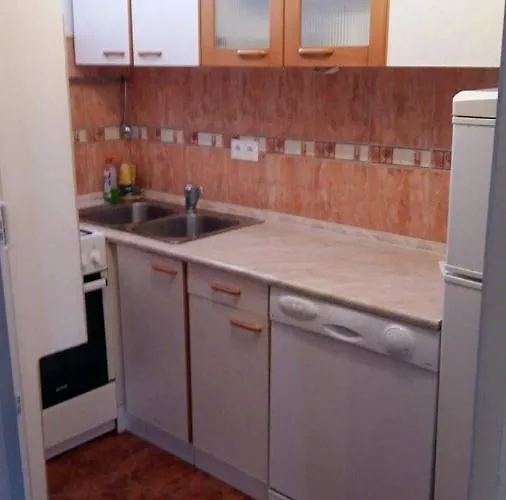 For Families With Children Stivan, Cres - 12804 דירה