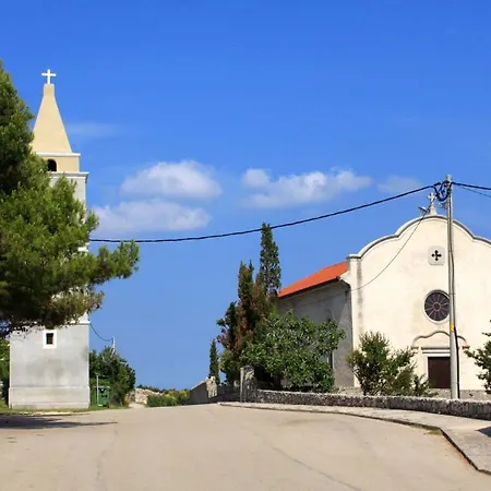 For Families With Children Stivan, Cres - 12804